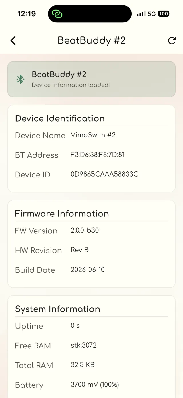 VimoSwim Connect device information screen showing firmware and battery details